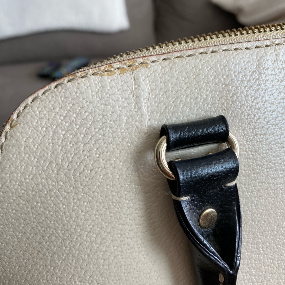 Kate Spade off white and black shoulder purse - Picture 8 of 9